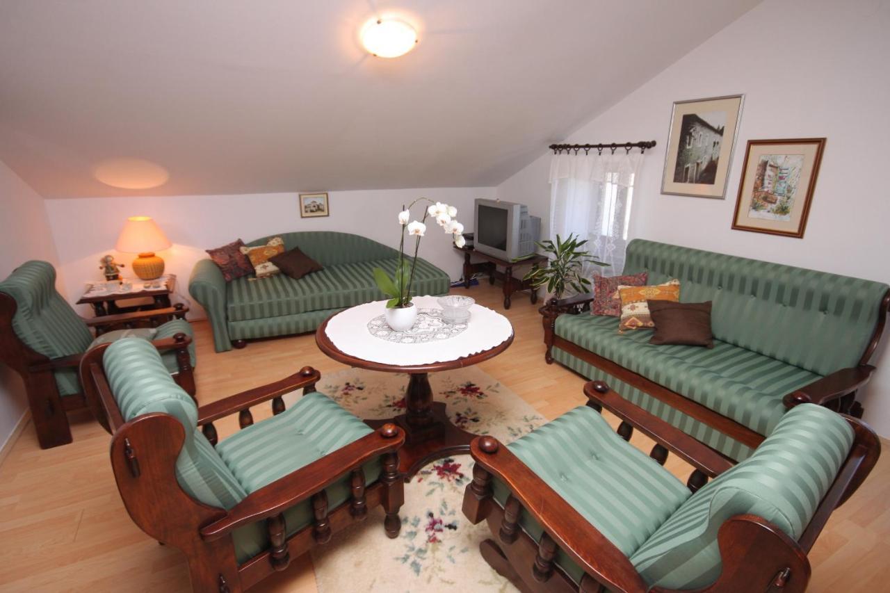 Apartments And Rooms With Parking Space Cunski, Losinj - 2498 Exterior foto